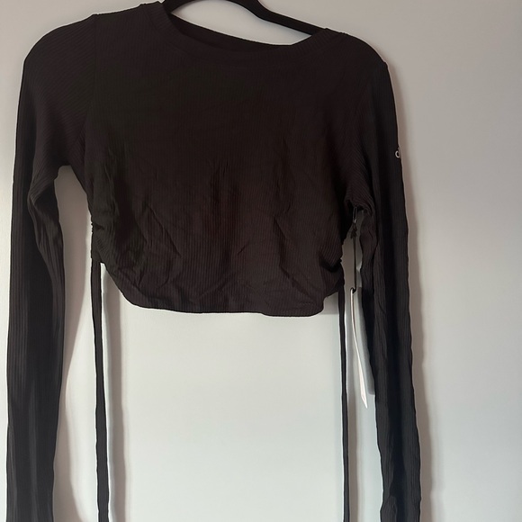 New Alo Ribbed Manifest Long Sleeve - Picture 3 of 3